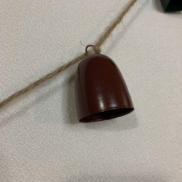 Jingle Bells Garland Christmas Holiday 2 Set Metal Green Maroon Rustic Jute New - Picture 4 of 10